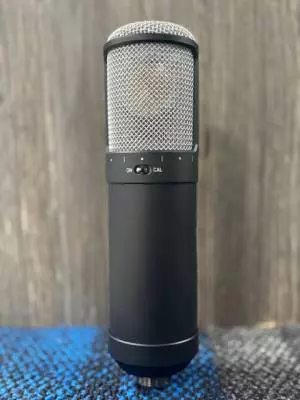 Universal Audio - MIC-UALX 2